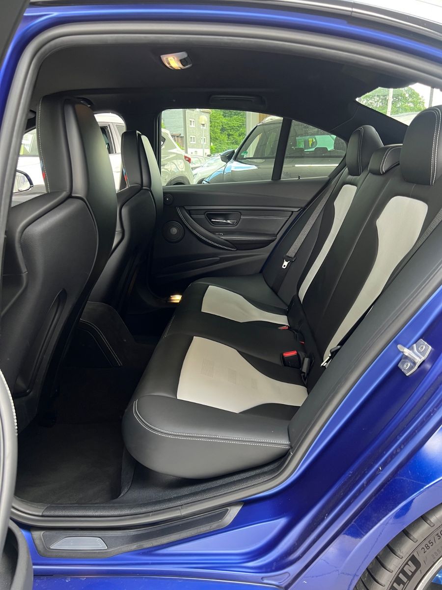 Fahrzeugabbildung BMW M3 CS F80 1 of 1200*Deutsch.Fzg*FROZEN DARK BLUE