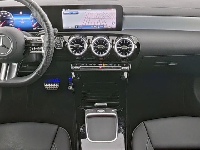 Mercedes-Benz A 250 4Matic Limousine AMG Line Premium+ Night
