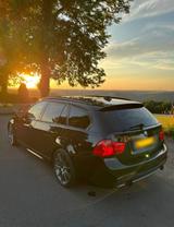 BMW 335i xDrive Touring M Paket Performance  - BMW 335 mit Benzin-Antrieb: Kombi, Automatik