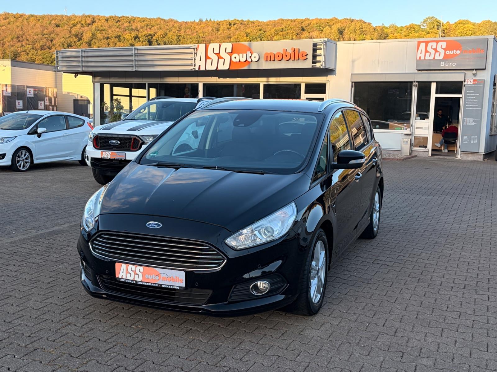 Ford S-MAX SPORTLINE/Aut/Kam/7Sit/Nav/Sitzh/Temp/1.HD