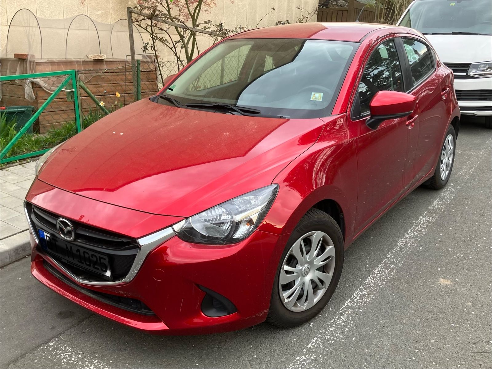 MAZDA 2