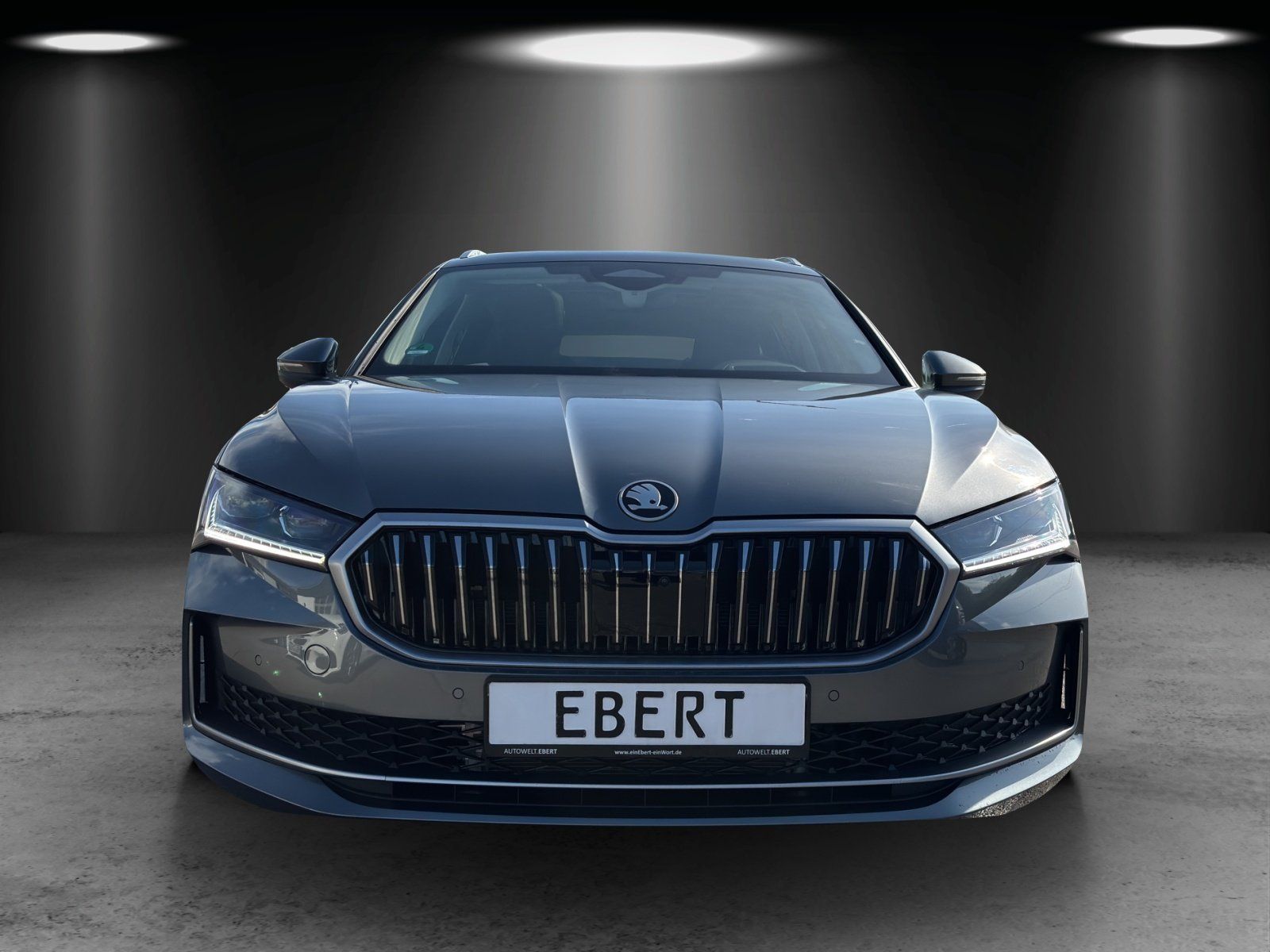 Fahrzeugabbildung SKODA Superb Combi L&K 1,5 TSI iV 150 kW DSG