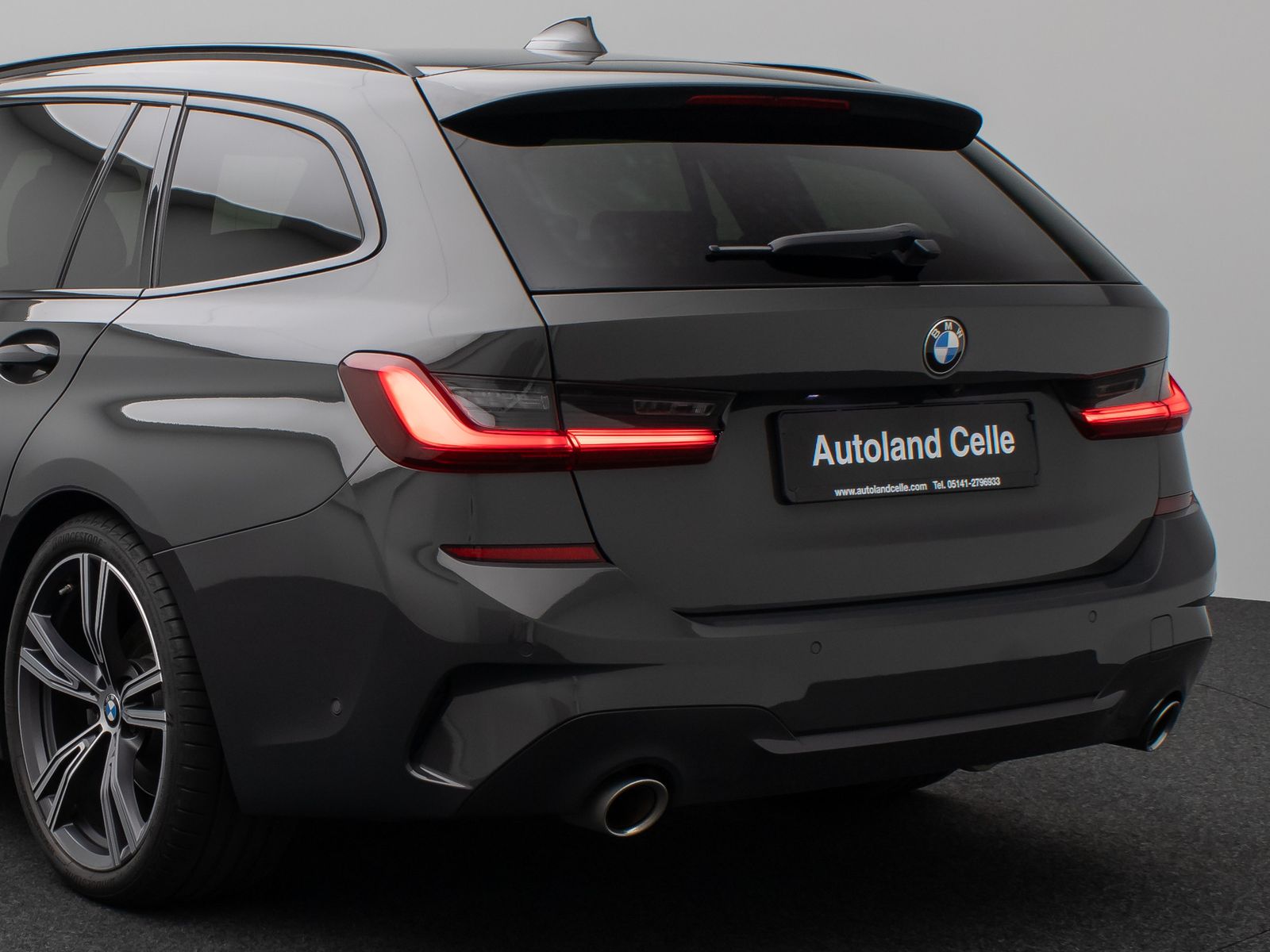 Fahrzeugabbildung BMW 320i M Sport Panorama Kamera DAB H/K AHK 19Zoll