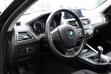 Fahrzeugabbildung BMW 120i Advantage KLIMAAUTO.|PDC|SHZ|