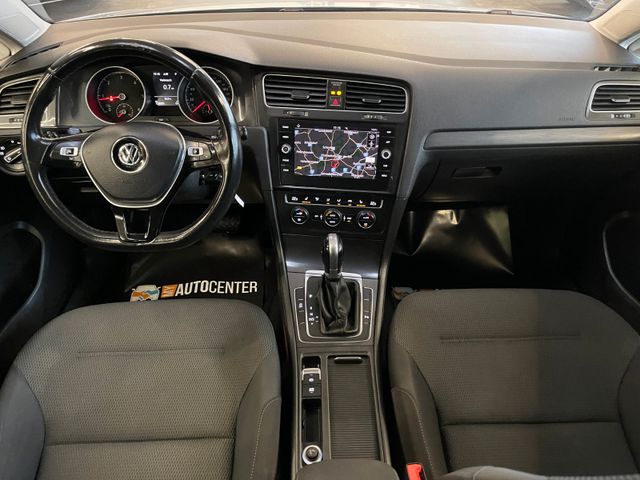 MYAUTOCENTER – Gebraucht- und Jahreswagen mit Werkstattservice in Pfaffenhofen Volkswagen Golf VII Lim. Comfortline BMTStart-Stopp*Klima*