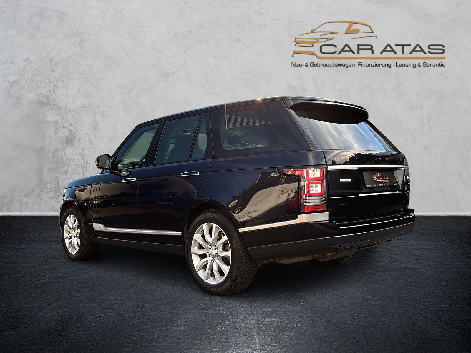 Fahrzeugabbildung Land Rover Range Rover 3.0 TDV6 Autobiography PANO*ACC*AHK