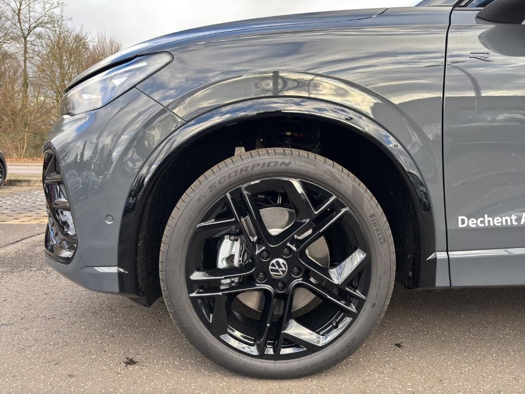 Fahrzeugabbildung Volkswagen Tiguan 2.0 TDI 4Motion W R-Line 360,AHK,HUD,LED