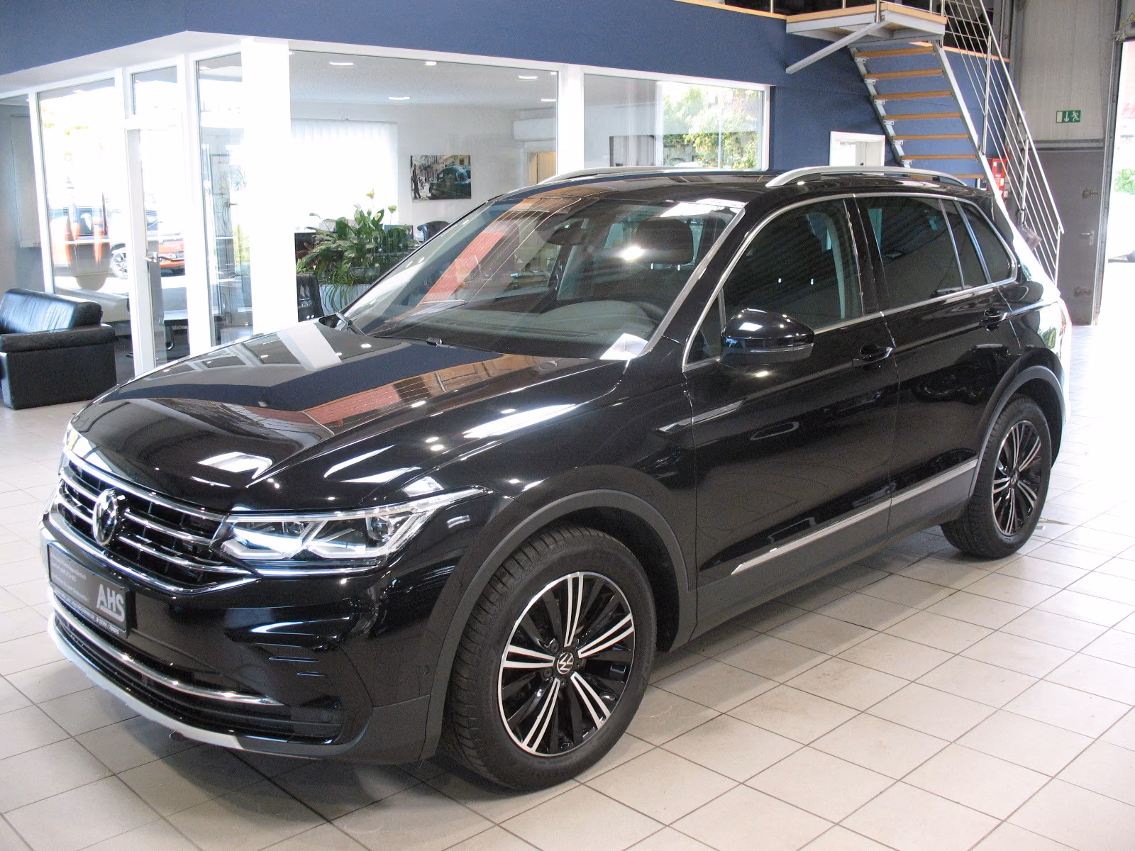 Volkswagen Tiguan 2.0 TDI SCR DSG Elegance *LED*NAVI*