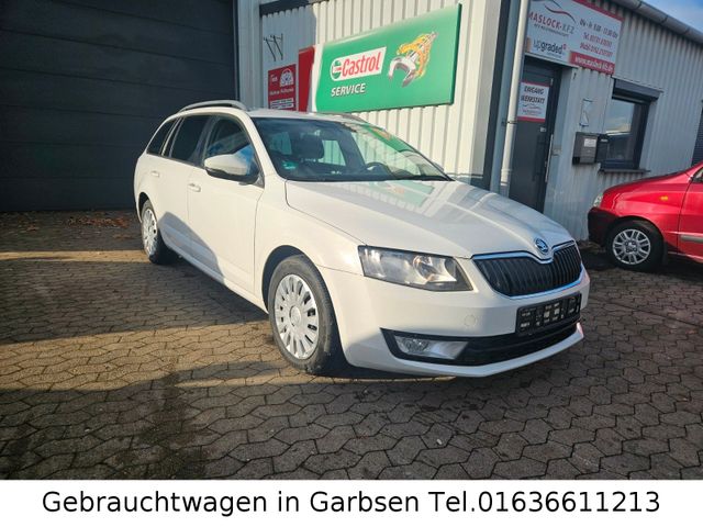 Skoda Octavia 1.6 TDI Ambition Combi Navi AHK PDC