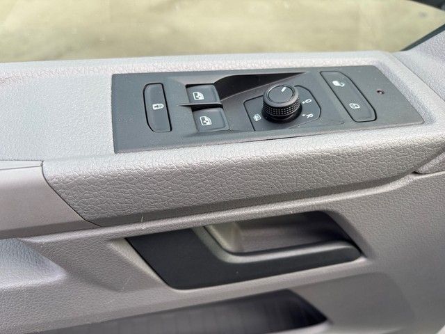 Fahrzeugabbildung Volkswagen T6.1 Transporter Kasten 2.0TDI  EcoProfi AHK+DAB