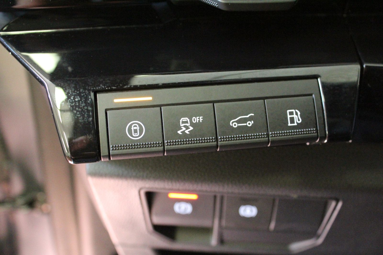 Fahrzeugabbildung Renault Rafale Hybrid E-Tech 4x4 300 PHEV Esprit Alpine
