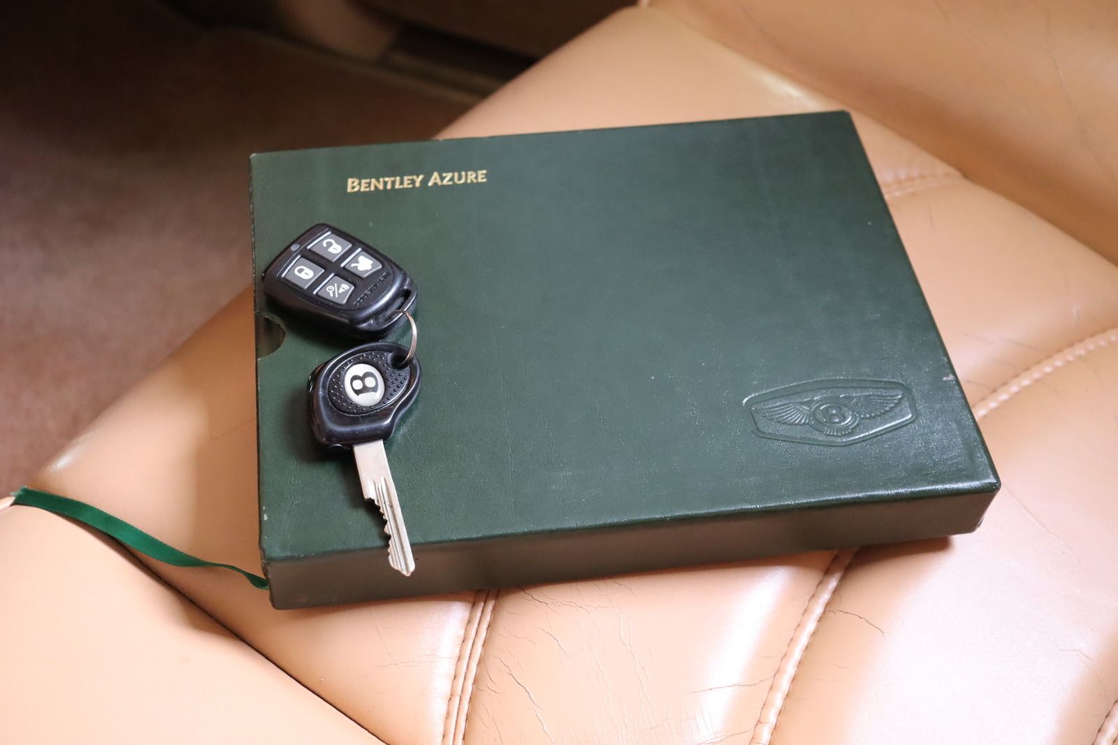 Fahrzeugabbildung Bentley Azure Mulliner Cabriolet * Top-Zustand