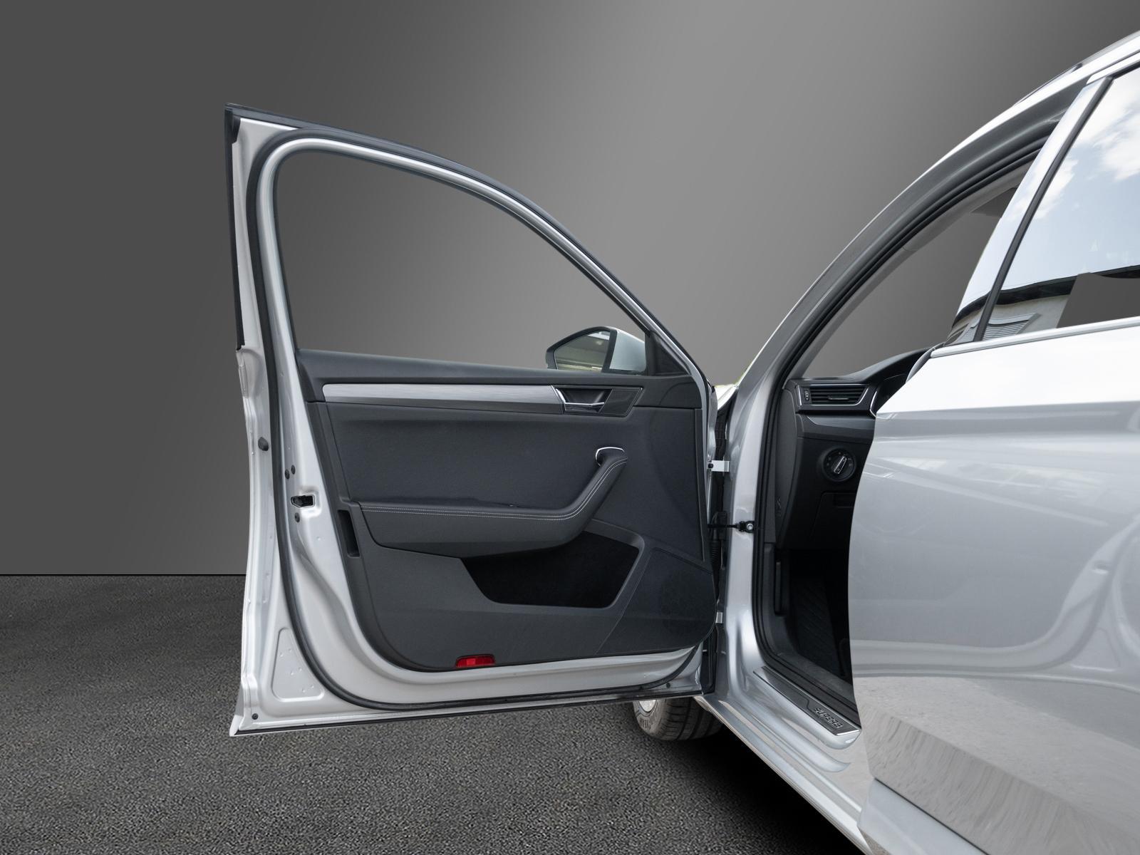Skoda Superb Style AHK PANO Progressivlenkung DAB+, миниатюра 25