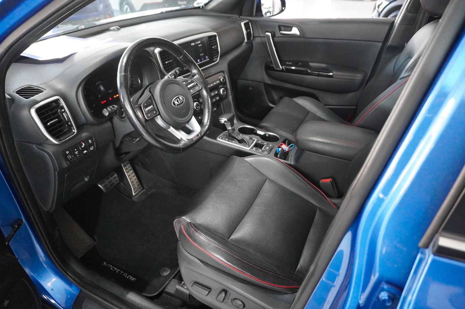 Fahrzeugabbildung Kia Sportage 2.0D GT-LINE AWD NAVI/LED/360°/PANO/AHK