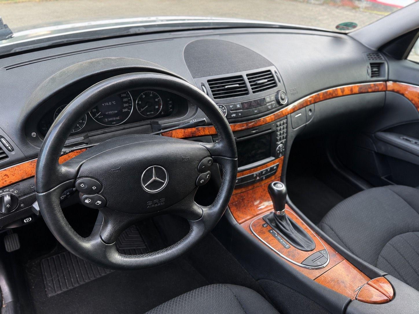 Mercedes-Benz E220 2008 — photo 6