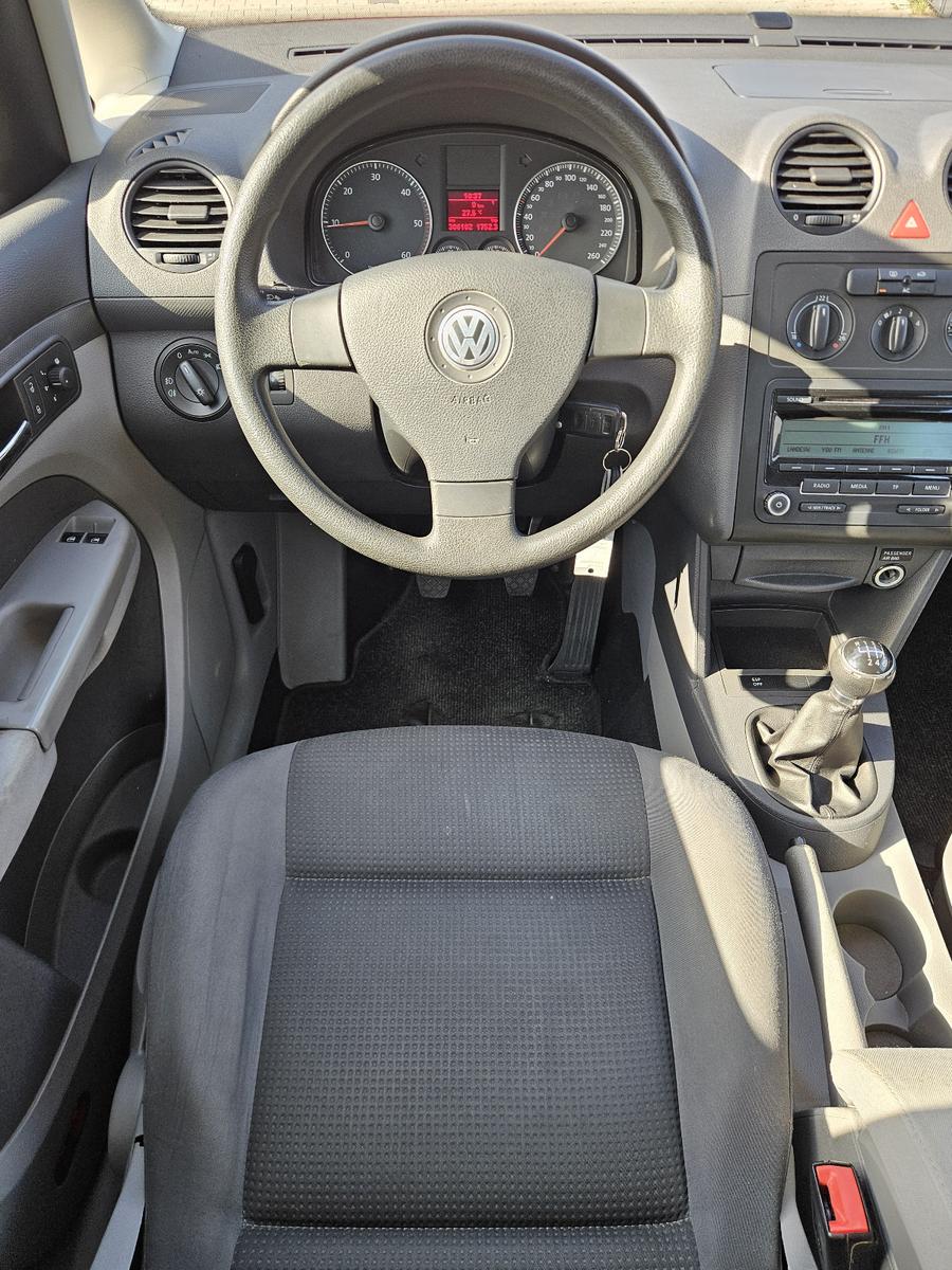 Volkswagen Caddy Maxi 2.0 TDI Life Team 7-SITZER PDC AHK