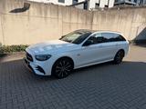 Mercedes-Benz E 300 de 4MATIC T Autom. - Vollausstattung