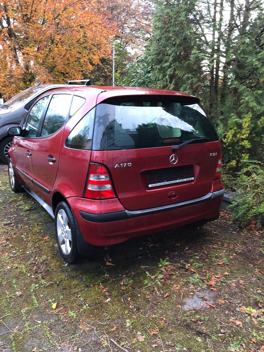 Mercedes-Benz A170 2004 — rear view
