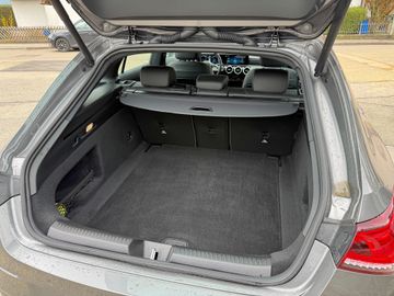 Mercedes CLA 180 Shooting Brake - 11