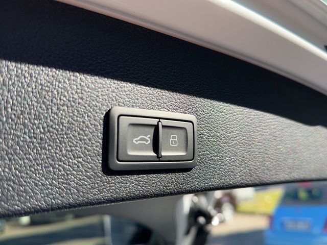 Q2 S line 35 TFSI 110150 kWPS S tronic