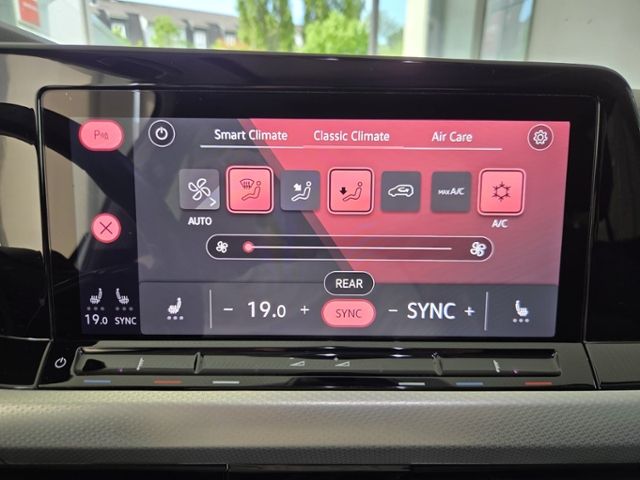 Golf VIII MOVE 1.5 TSI LED+ PANO ACC APP PDC