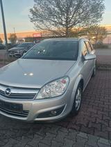 Opel Astra  1.6 mit TÜV  - Opel Astra aus 2007: Kombi