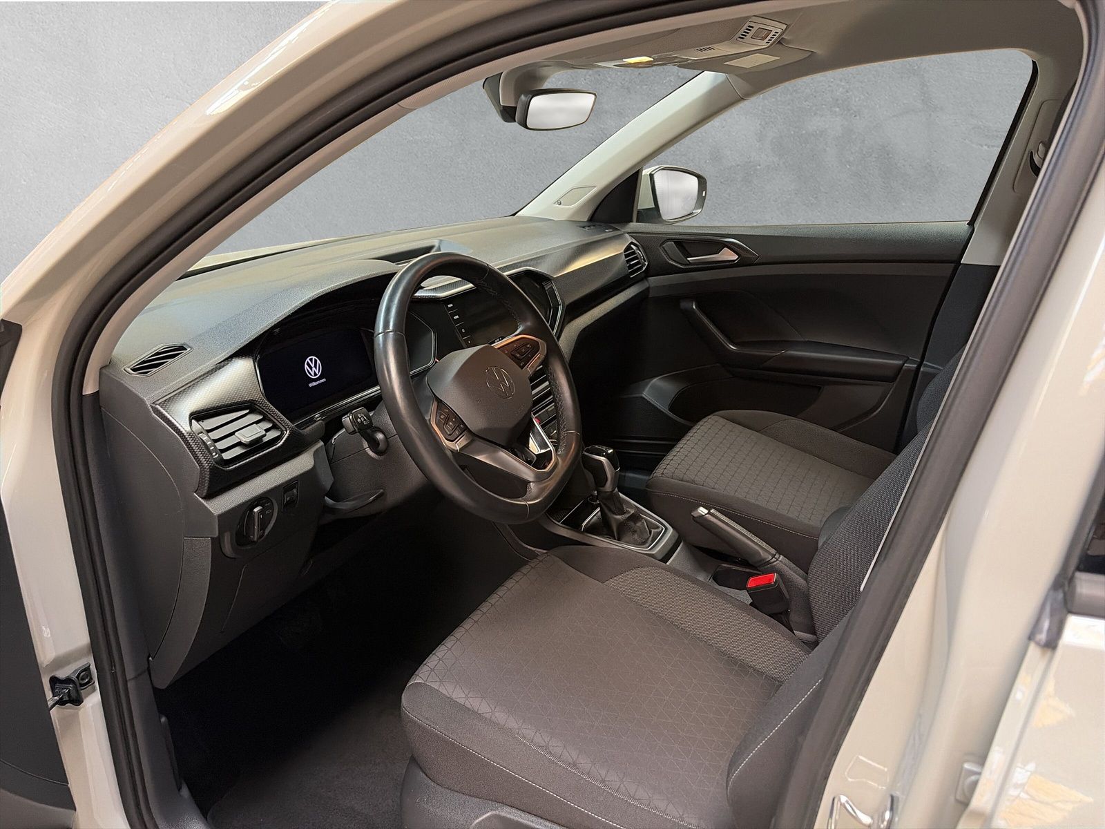 Fahrzeugabbildung Volkswagen T-Cross Life 1.5 TSI AppConnect MFK ACC