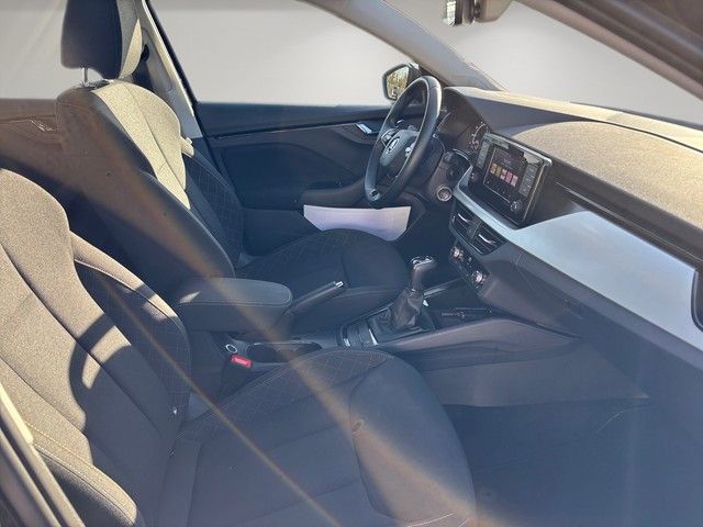 Fahrzeugabbildung SKODA Scala 1.0TSI DSG Clever LED+TEMPOMAT+KAMERA+++