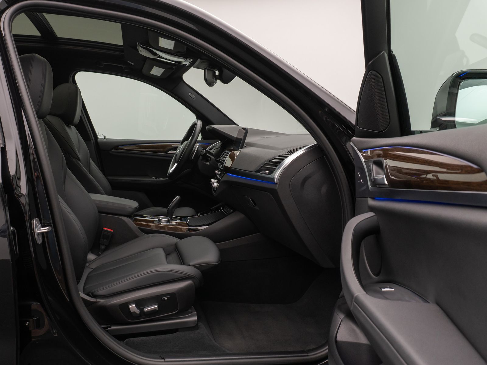Fahrzeugabbildung BMW X3 xD30i xLine Panoram Kamera HiFi Komfort Sport