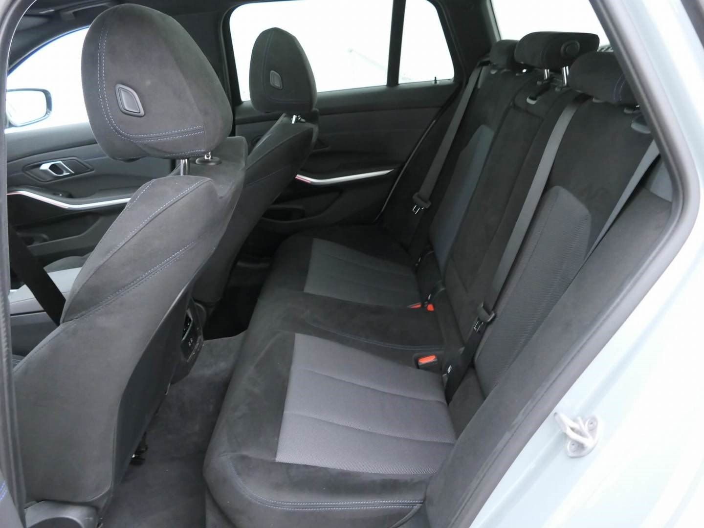 BMW 330 - Bild 6
