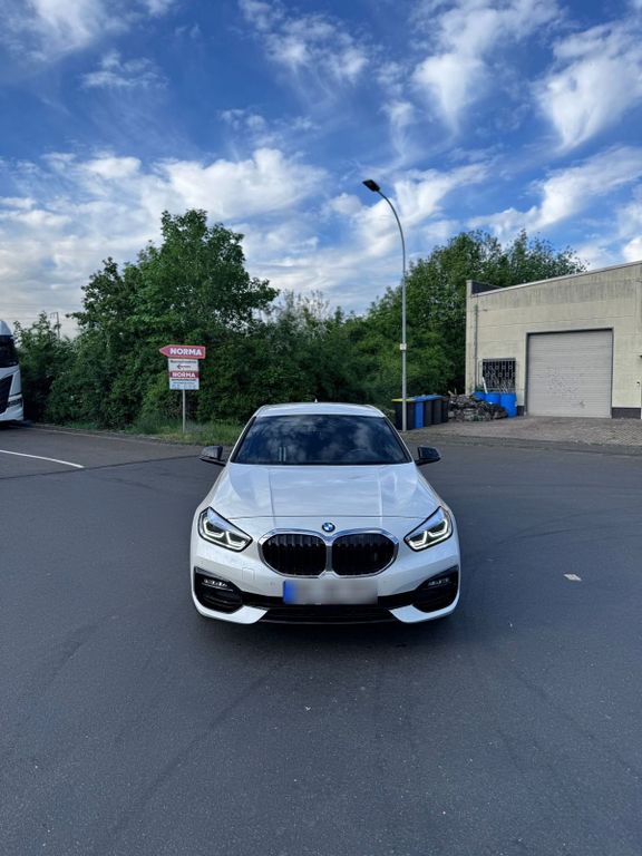 Image of BMW 118