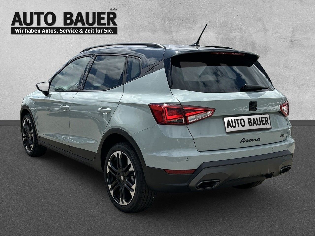 Fahrzeugabbildung SEAT Arona FR Black Edition 1.5 TSI 150 PS DSG - mit KI generiert/bearbeitet