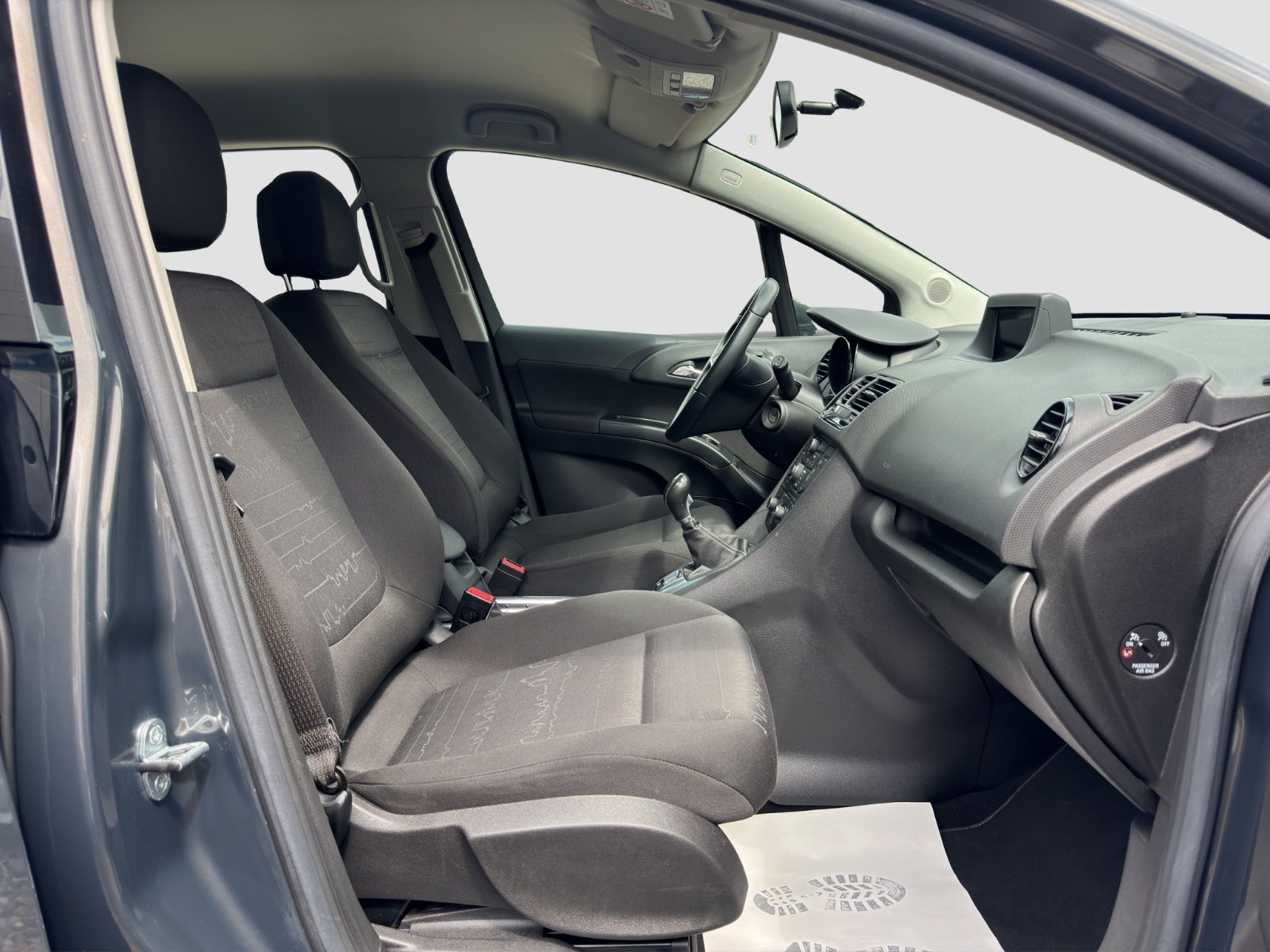 Fahrzeugabbildung Opel Meriva B Edition /Klimaanlage/Tempom./Navi./