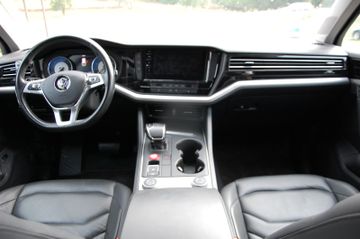 Volkswagen Touareg - 9