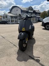 Vespa GTS300 Supertech Custom - Offers matching your search criteria