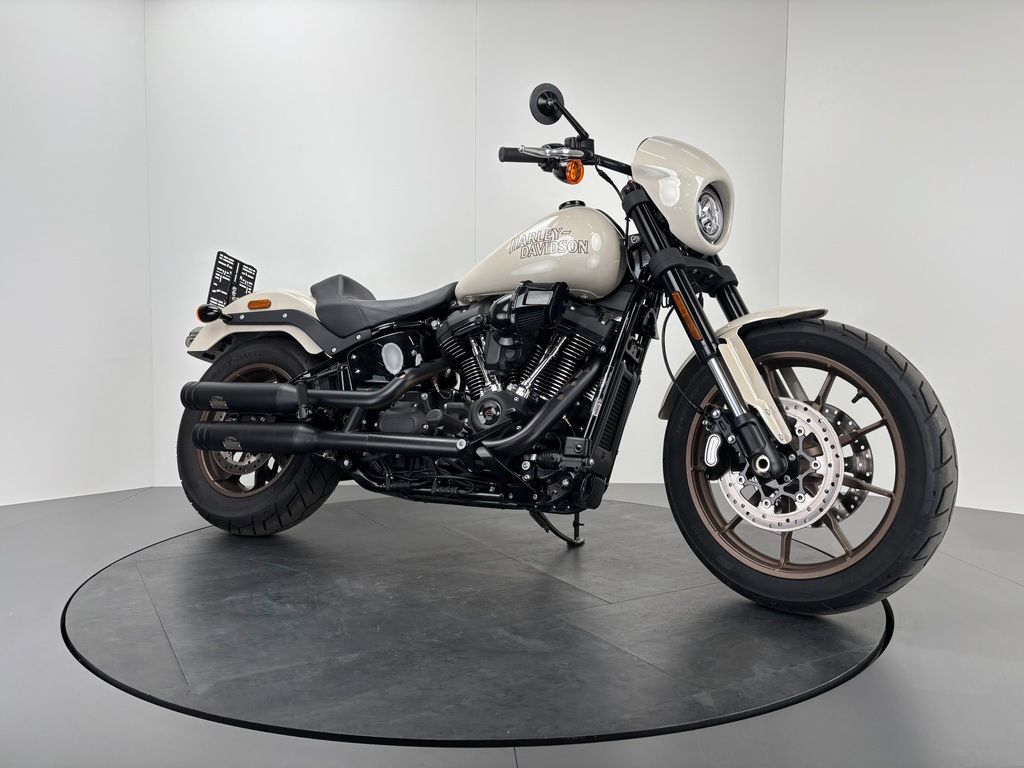 Fahrzeugabbildung Harley-Davidson LOW RIDER S FXLRS *NEUWERTIG *JEKILL&HYDE