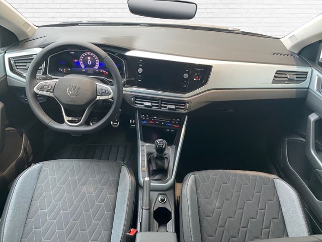 Fahrzeugabbildung Volkswagen Polo ENERGY 1,0 l TSI 70 kW (95 PS) 5-Gang KLIMA