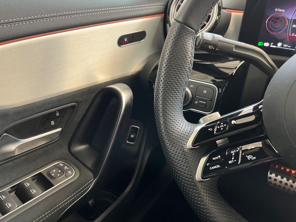 Fahrzeugabbildung Mercedes-Benz CLA 180 Coupé AMG Night Distronic+ Pano LED 360°