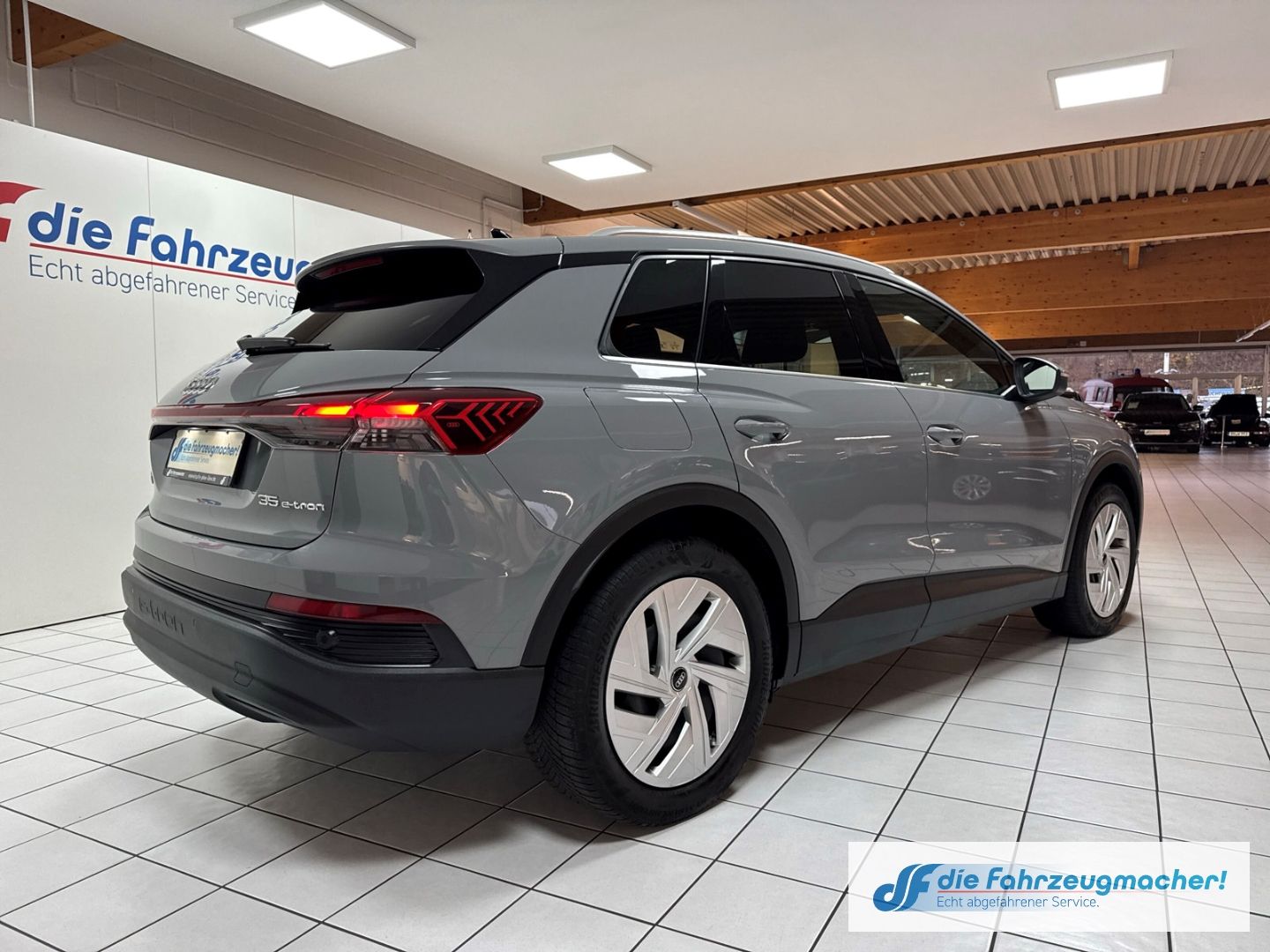 Fahrzeugabbildung Audi Q4 e-tron 35 Leder Digitales Cockpit LED Mehrzon