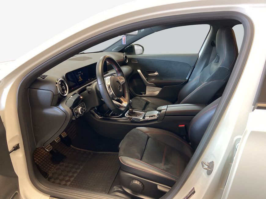 Mercedes-Benz A 180 AMG Line Night LED Park Kam Shz Navi Premi foto 9
