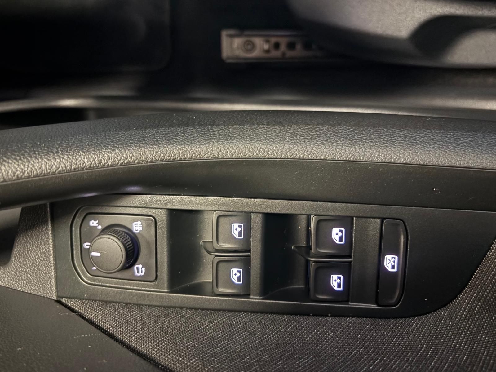 Fahrzeugabbildung SKODA Kamiq 1.0 TSI DSG First Edition+ACC+KAMER+MATRIX