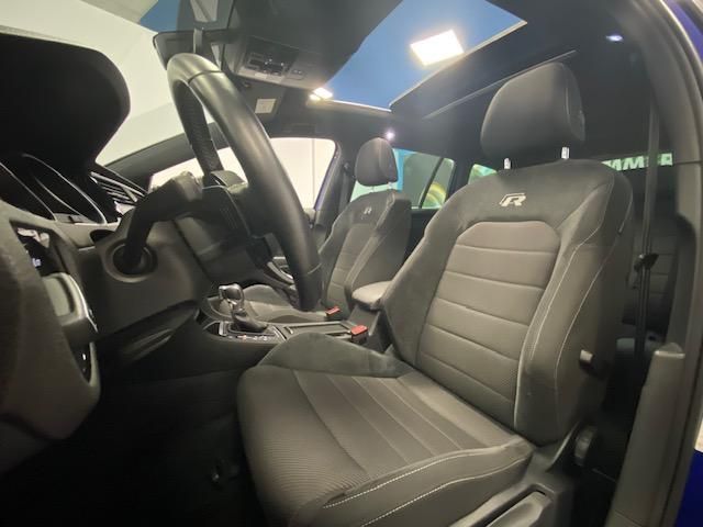 Fahrzeugabbildung Volkswagen Golf VII Variant 2.0 4Motion BMT R-Line+PANO+NAV