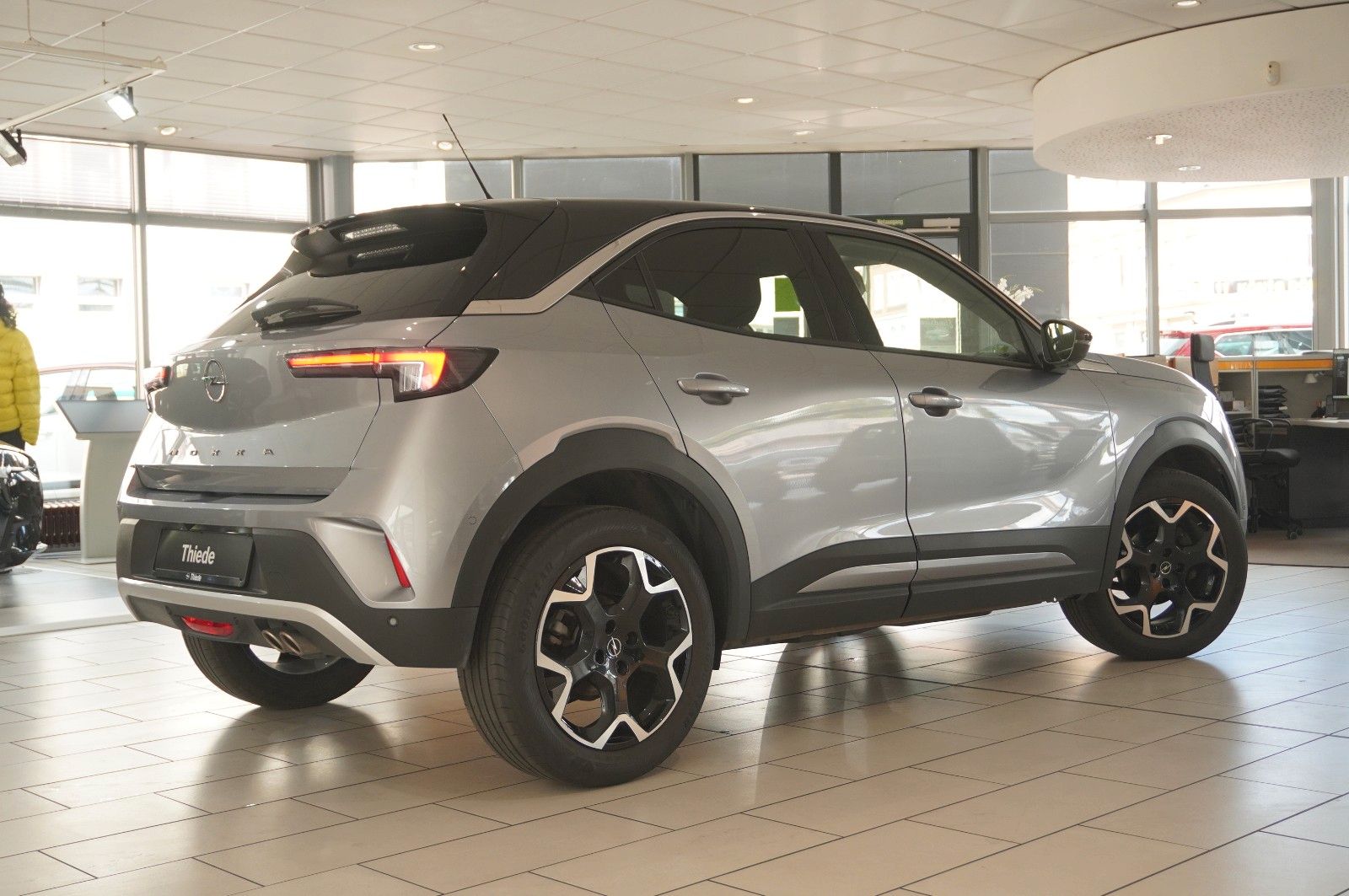 Fahrzeugabbildung Opel Mokka 1.2T ULTIMATE NAVI/LED/KAMERA/SPORT/SH/DAB