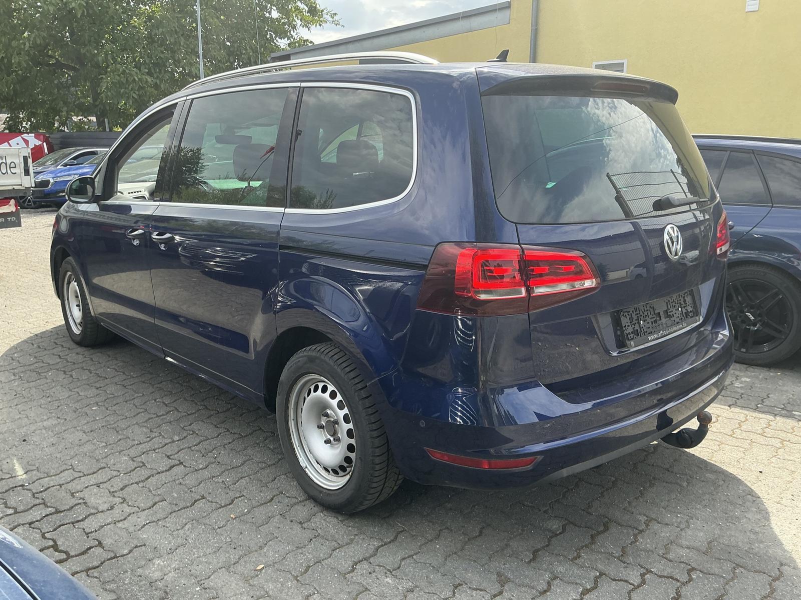 Volkswagen Sharan IQ.DRIVE 7-Sitzer R.Cam Navi AHK ACC SHZ, миниатюра 2