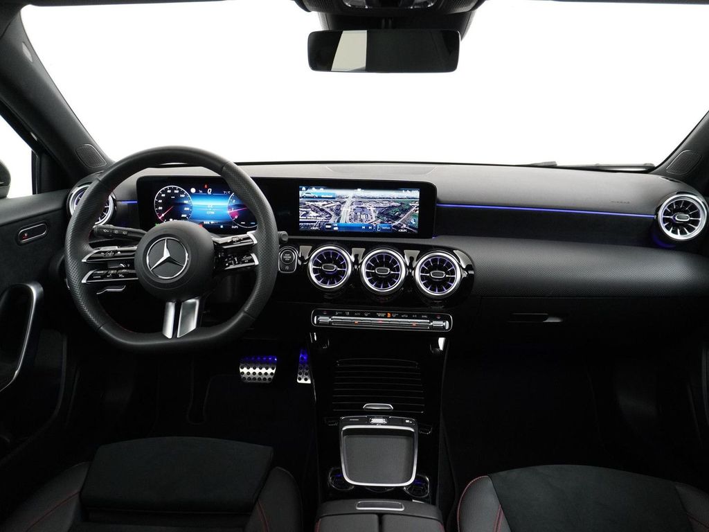 Mercedes-Benz A 180 Star Edition AMG Line | Panorama - Schiebe