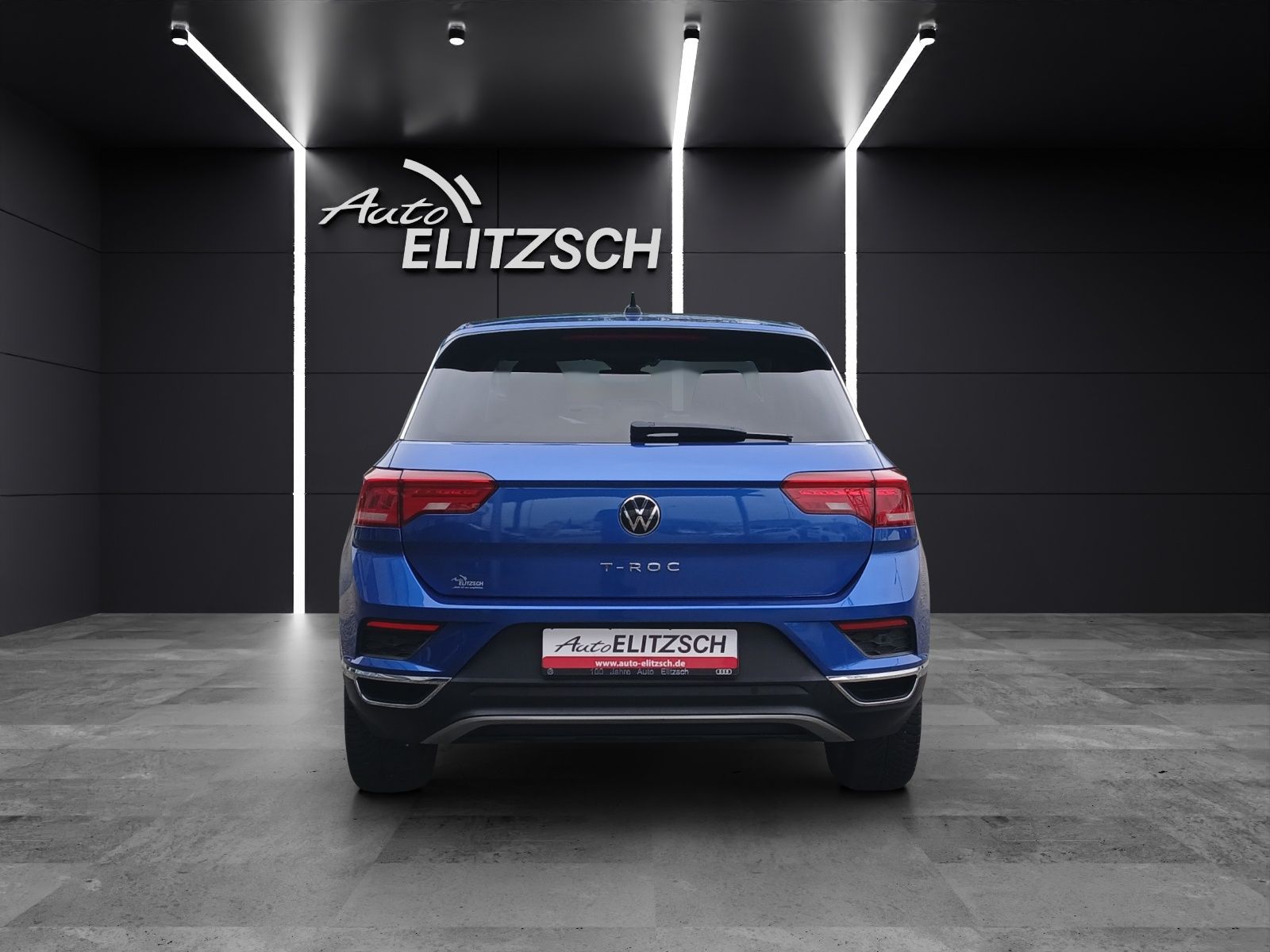 Fahrzeugabbildung Volkswagen T-Roc TSI Style LED AHK Navi ACC RFK SHZ