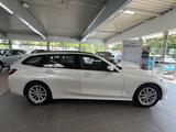 BMW 318 d Touring AHK+SH+PARK+DIS+DRIVING ASSIST
