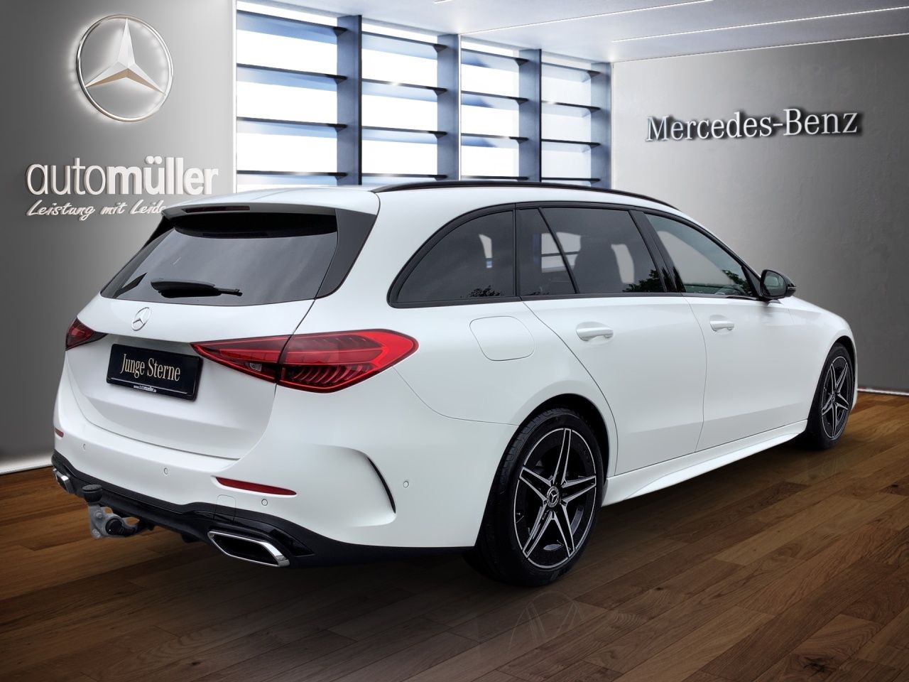 Fahrzeugabbildung Mercedes-Benz C 180 T AMG+NIGHT+DIGITALL+AHK+LENKRADHEIZ+
