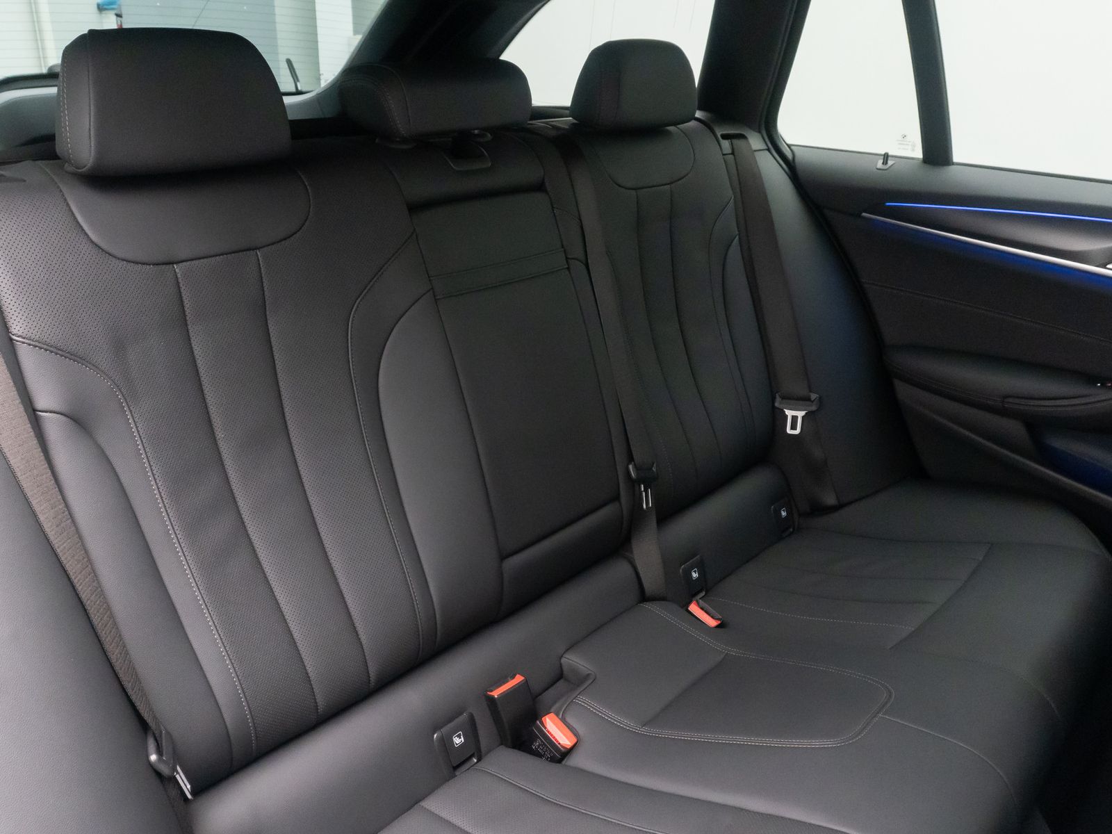 Fahrzeugabbildung BMW 520d M Sport DAB Alarm PDC Geschwindigreg Leder