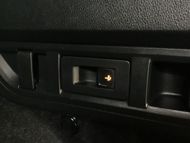 Fahrzeugabbildung Skoda Octavia Style 2.0 TDI Combi DSG/Navi/ACC/AHK/HUD